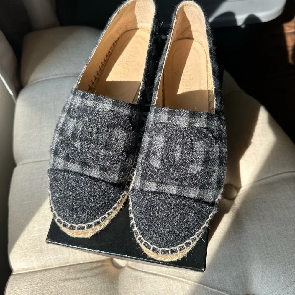 CHANEL Black and Cream Espadrilles - Picture 1 of 6